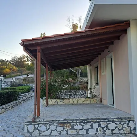 Sofia Kefalonia Апартаменты Kaligata